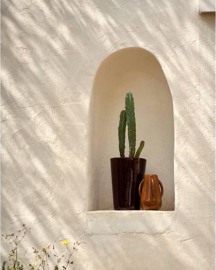 VASE ODRA EN CERAMIQUE MARRON AVEC FINITION BRILLANTE 25.5 CM