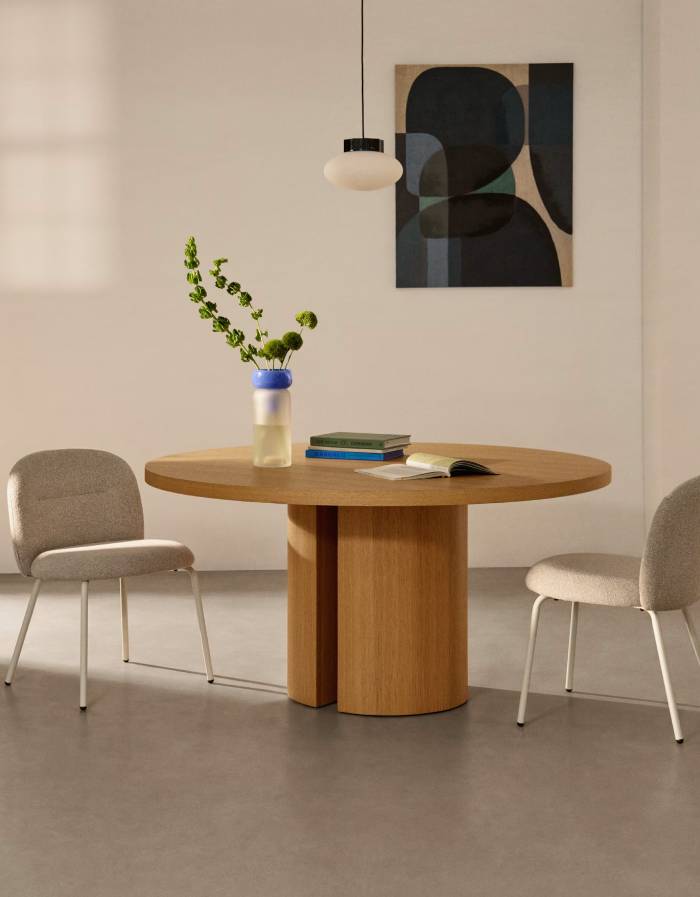 TABLE RONDE NEALY EN PLACAGE DE CHENE, FINITION NATURELLE Ø 150 CM